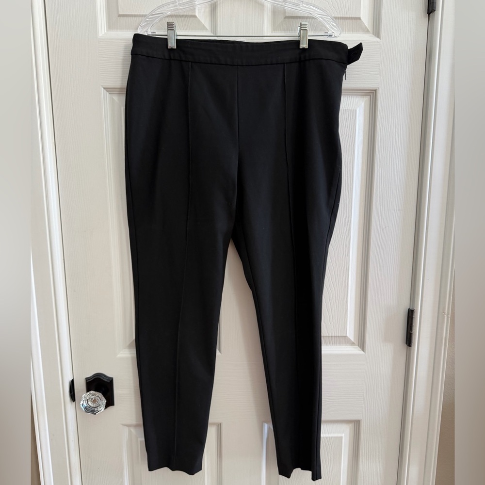 Talbots Black Slim leg cropped Women's Pants with side zip